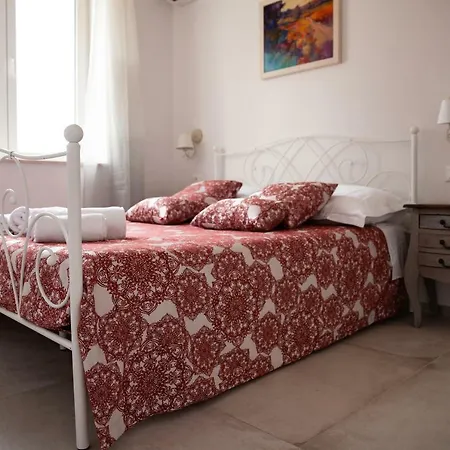 Apartman Tezoro 2 *